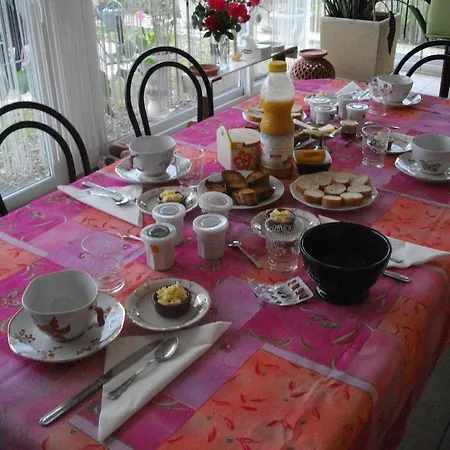 فندق مبيت وإفطار La Nouste Maisoun 3*